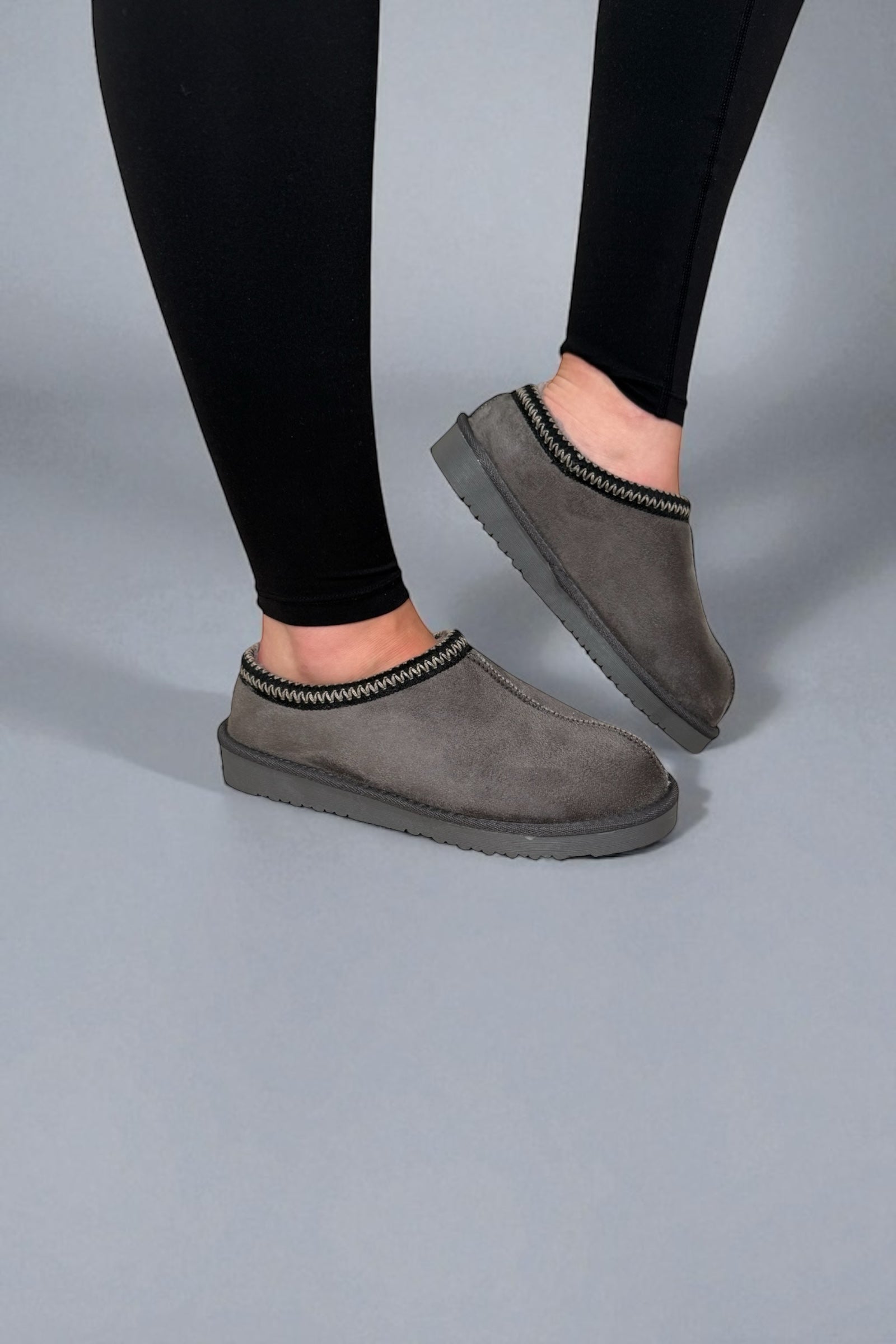 Outdoor-Hausschuhe für Damen - Größengetreu, breite Passform, bequeme Spazierschuhe