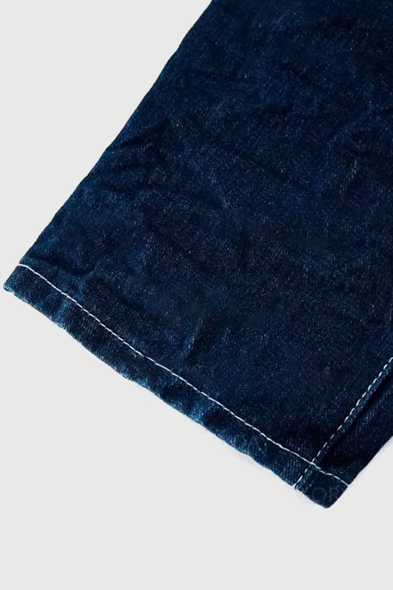 Jeans mit Knopfleiste, umkrempelbarem Saum und geradem Bein