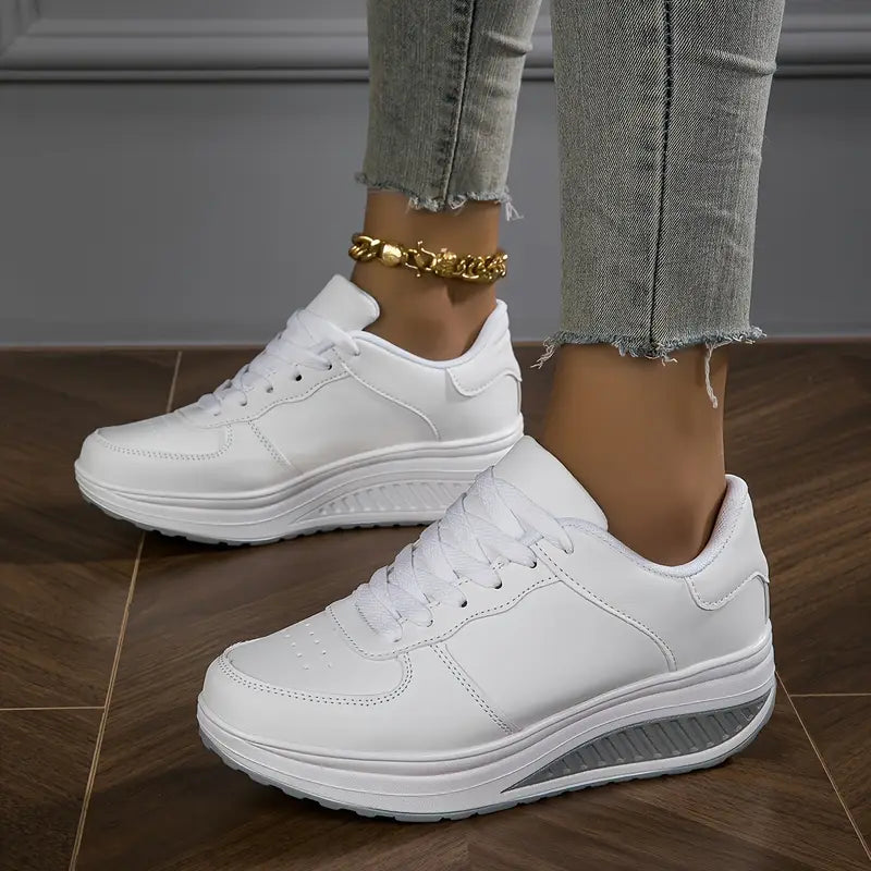 Orthopädische Plateau-Sneaker für Damen aus atmungsaktivem Material im Freizeit-Look