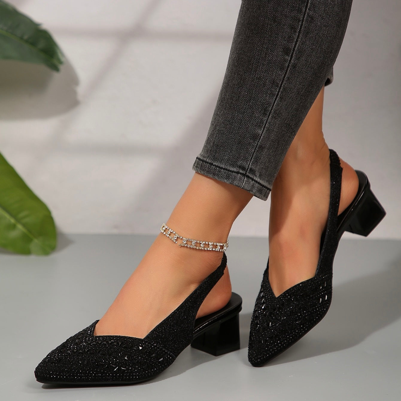 Elegante Damen-Sandalen mit Strass-Absatz zum Reinschlüpfen