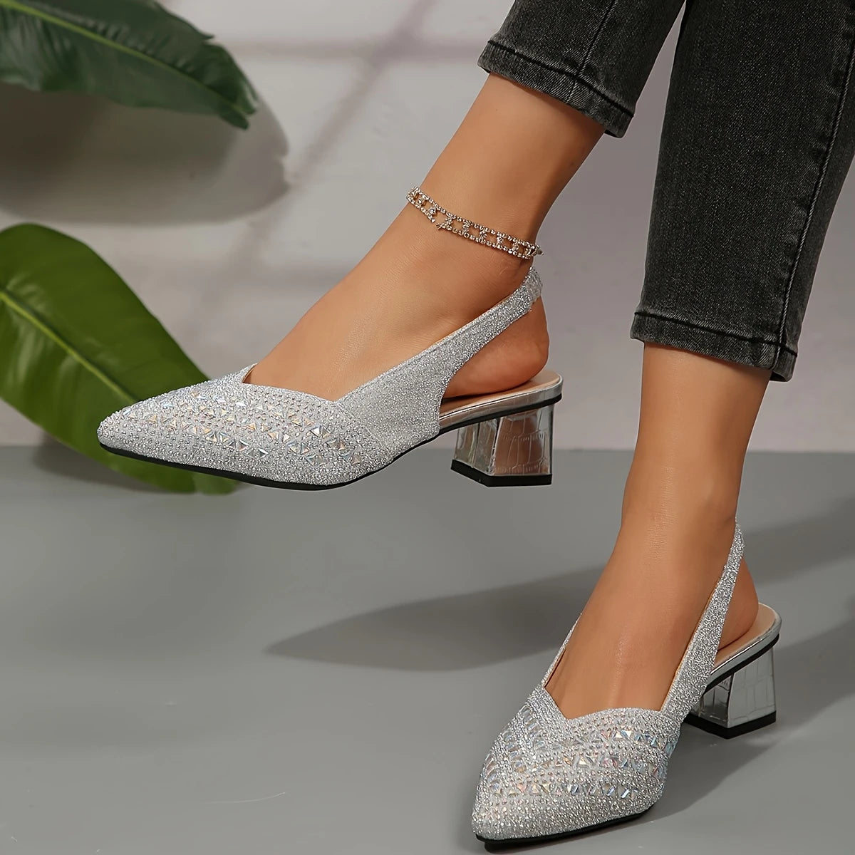 Elegante Damen-Sandalen mit Strass-Absatz zum Reinschlüpfen