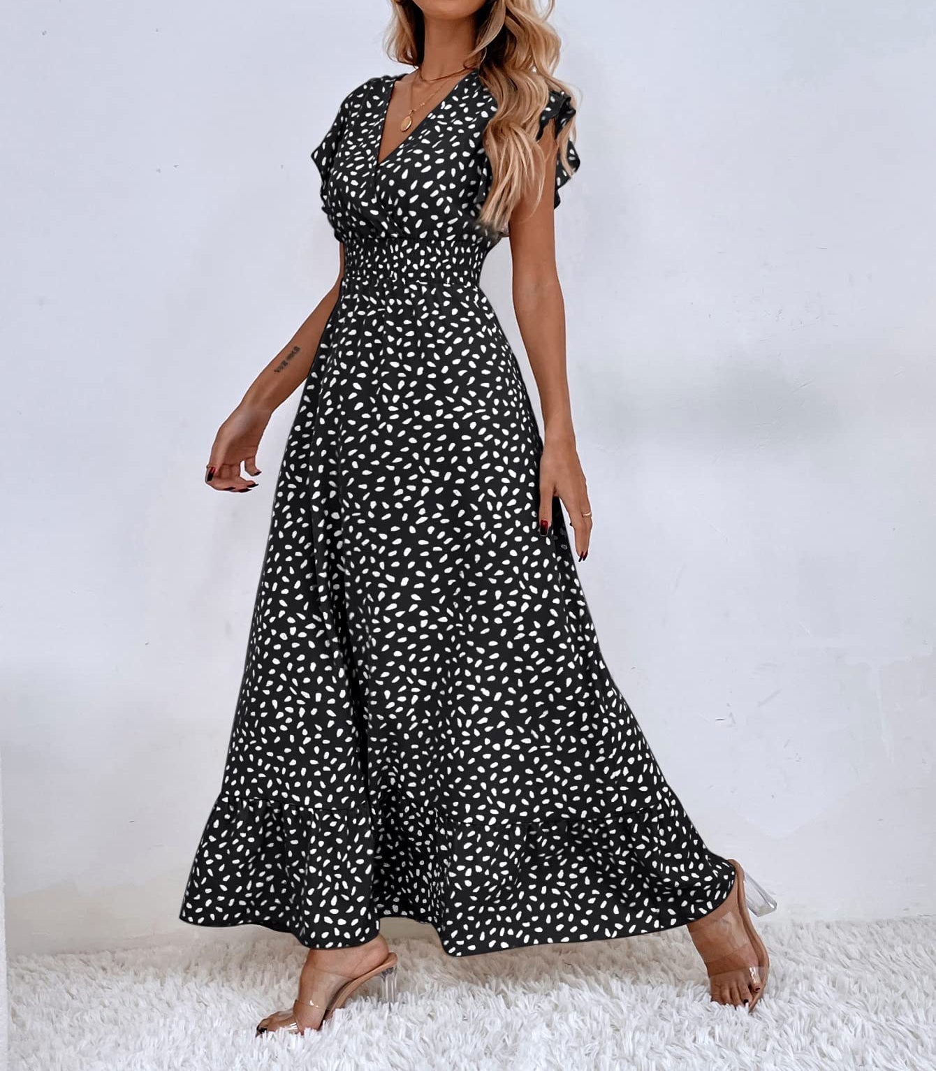 Bedrucktes Maxikleid mit Rüschenärmeln und V-Ausschnitt