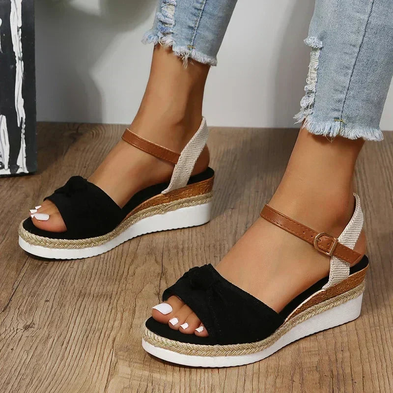 BOHO BLISS WEDGE-SANDALE