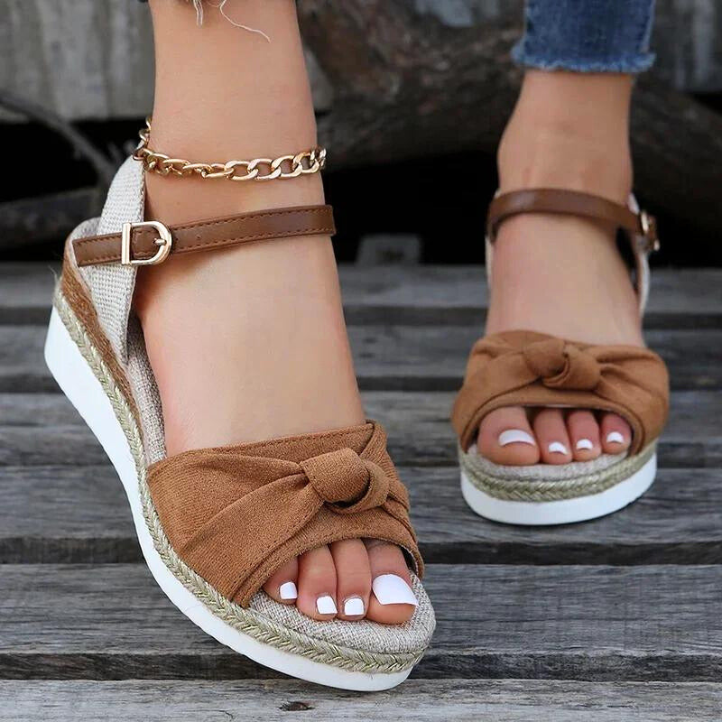 BOHO BLISS WEDGE-SANDALE