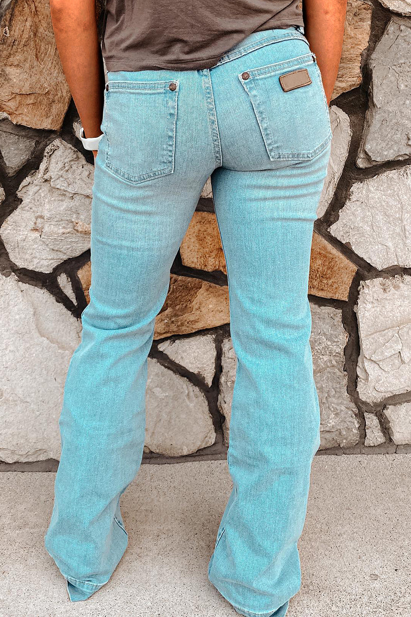 Klassische Low-Rise Schlagjeans