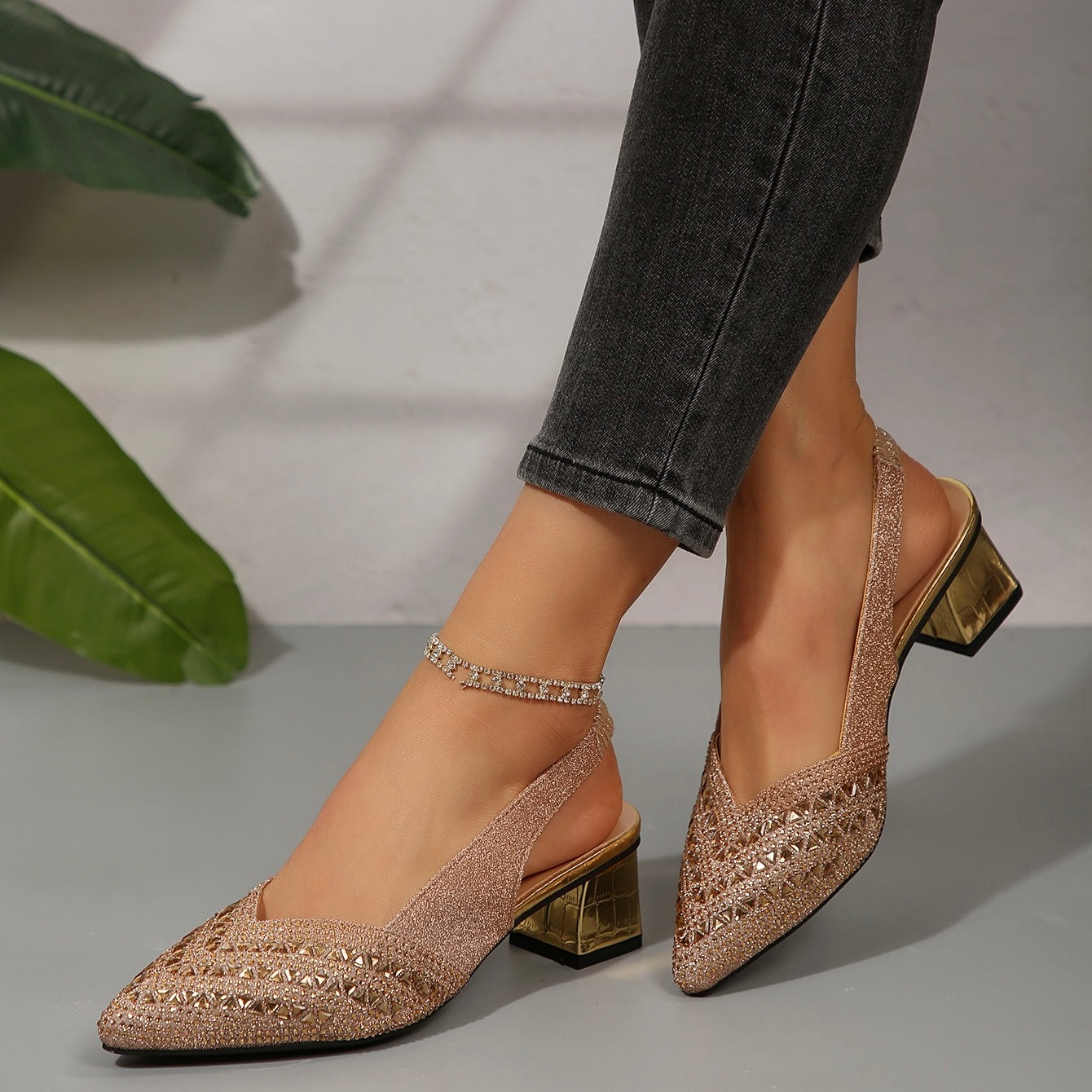 Elegante Damen-Sandalen mit Strass-Absatz zum Reinschlüpfen