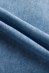 Zerrissene tief sitzende Jeans mit Knopfleiste