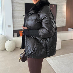 Elegante Damen-Steppjacke mit Kunstfellkragen