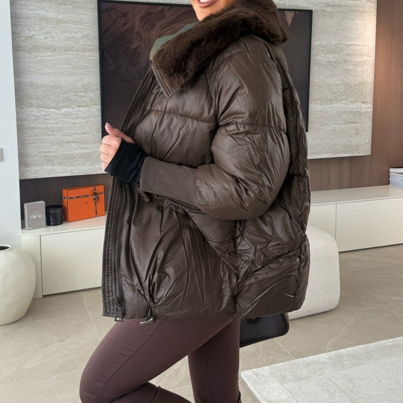 Elegante Damen-Steppjacke mit Kunstfellkragen