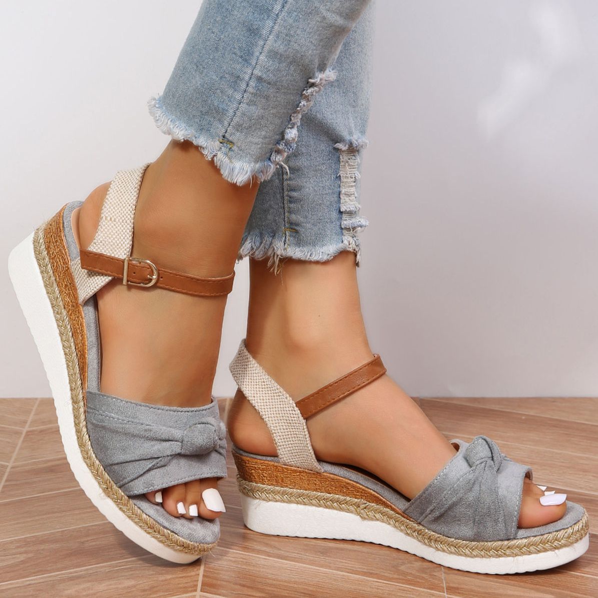 BOHO BLISS WEDGE-SANDALE